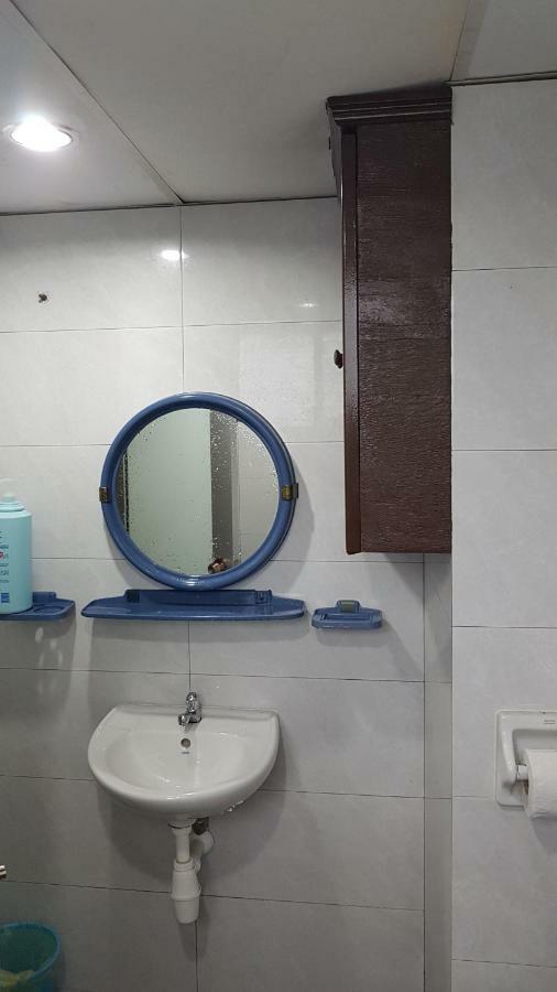 Home Stay Bayu Emas Appartment, Batu Feringgi Dış mekan fotoğraf